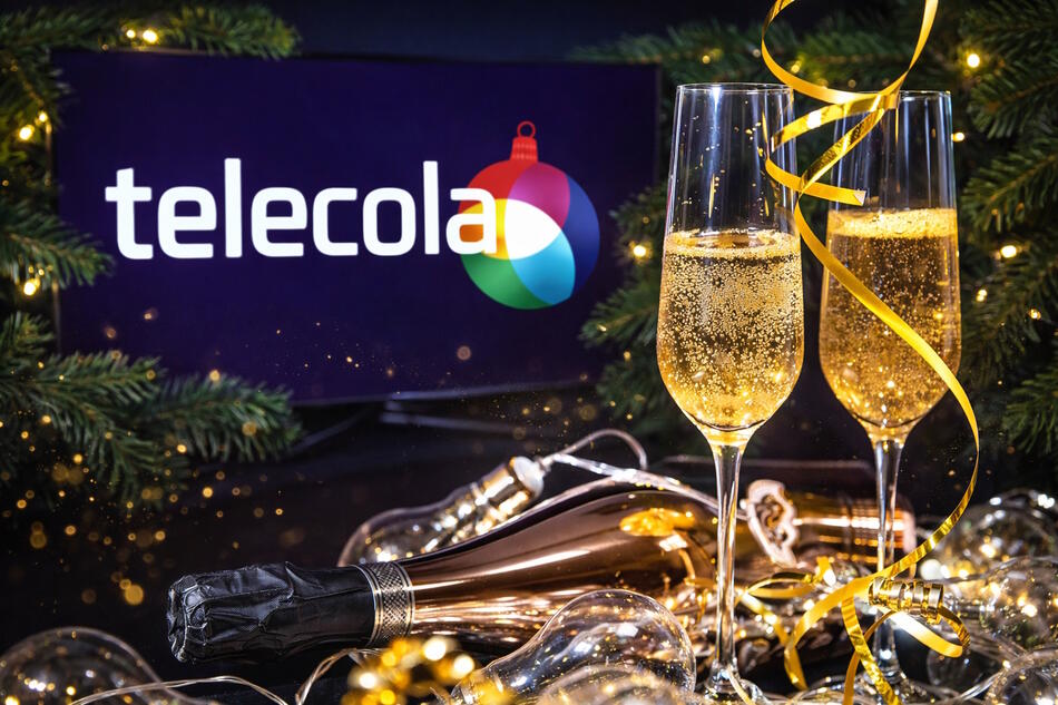 Новогодние поздравления для телезрителей: праздник без границ с Telecola!
